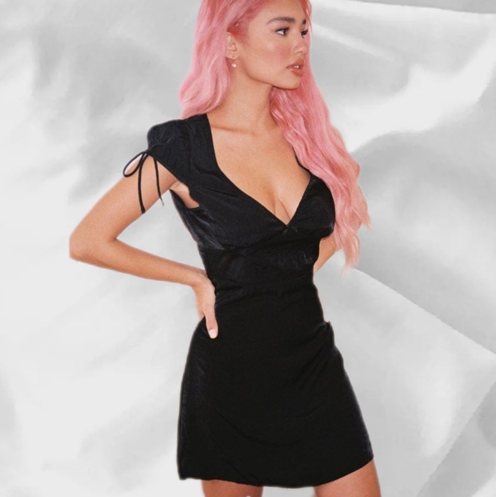 Sold -princess polly Cross my heart mini dress